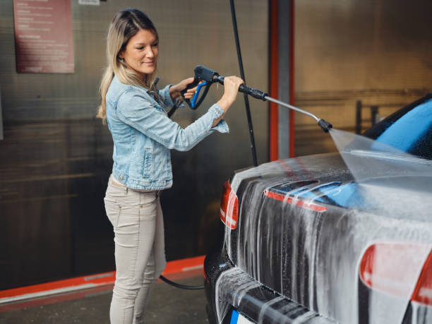 Garage Pressure Washing in Aurora, NE